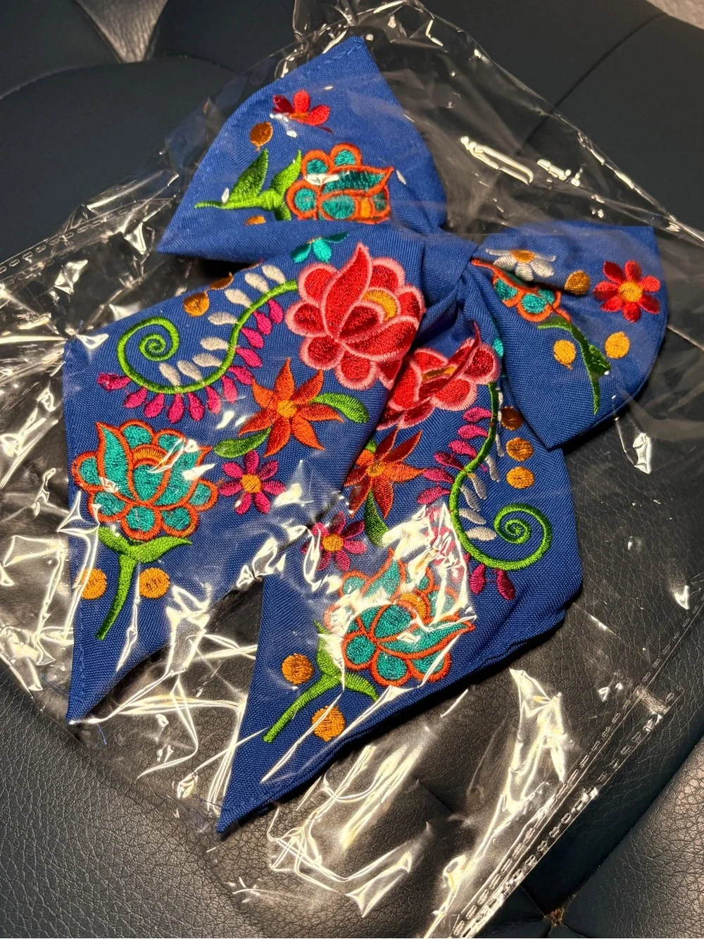 Embroidered Floral Bow Hair Clip - Blue